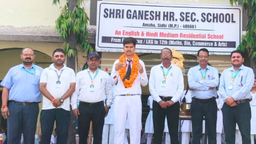 dhairya-singh-judo-gold-medal-ganesh-school-amaha.jpg